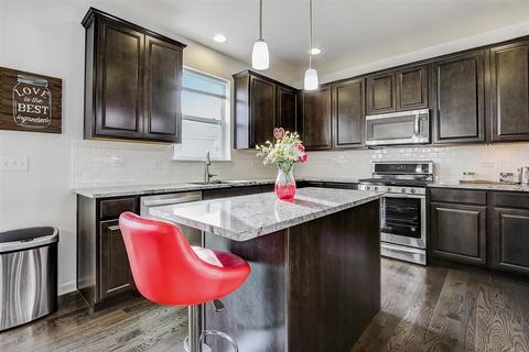 4051 Pompton Ave, Elgin, IL 60124 photo 7