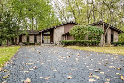 18613 Willow Ln, Lansing, IL 60438 photo 1