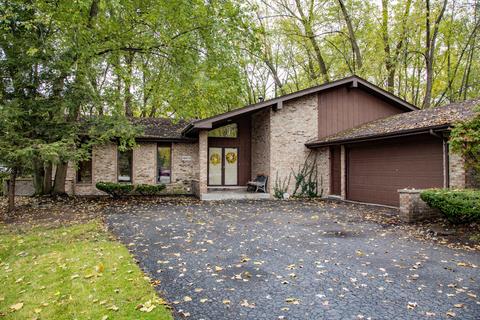 18613 Willow Ln, Lansing, IL 60438 photo 2
