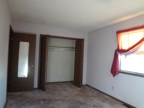 1104 E White St, Clinton, IL 61727 photo 32