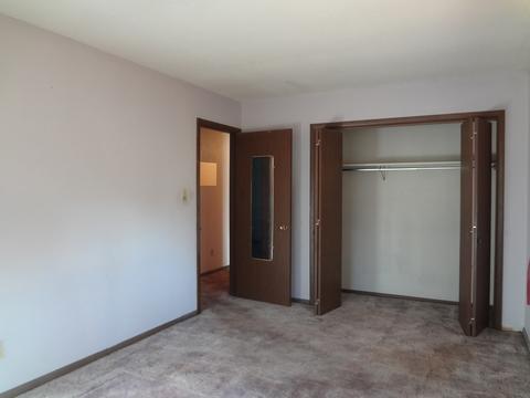 1104 E White St, Clinton, IL 61727 photo 31