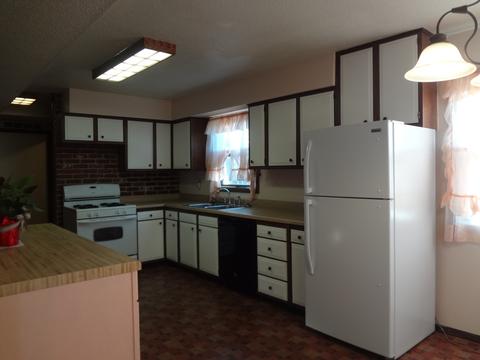 1104 E White St, Clinton, IL 61727 photo 13