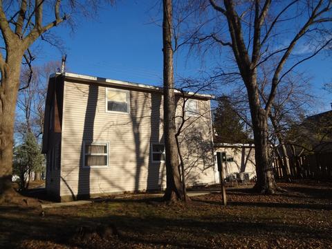 1104 E White St, Clinton, IL 61727 photo 4