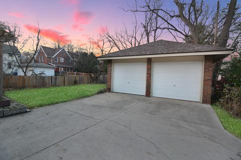 2006 E Oakland Ave, Bloomington, IL 61701 photo 89