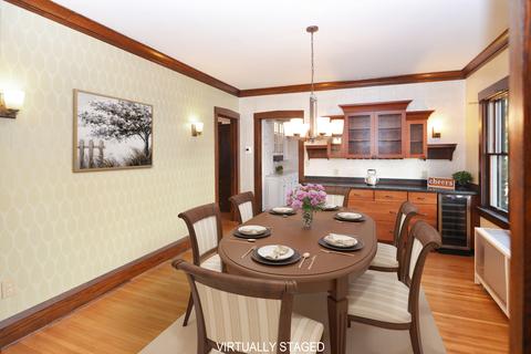 2006 E Oakland Ave, Bloomington, IL 61701 photo 8