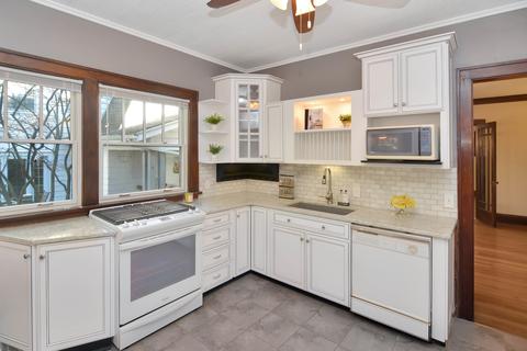 2006 E Oakland Ave, Bloomington, IL 61701 photo 27
