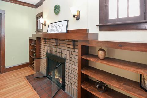 2006 E Oakland Ave, Bloomington, IL 61701 photo 7