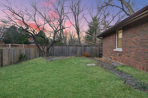 2006 E Oakland Ave, Bloomington, IL 61701 photo 86