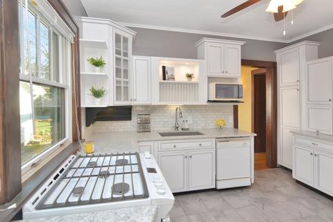 2006 E Oakland Ave, Bloomington, IL 61701 photo 24