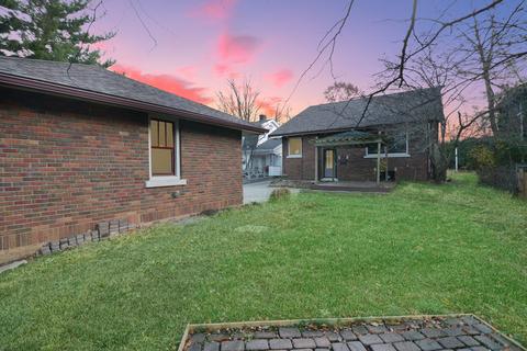 2006 E Oakland Ave, Bloomington, IL 61701 photo 19