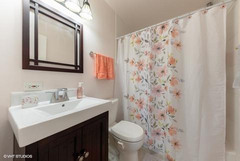 232 E Maxon Ln, Streamwood, IL 60107 photo 10