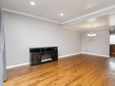 1087 Cascade Dr, Aurora, IL 60506 photo 8