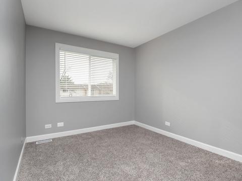 1087 Cascade Dr, Aurora, IL 60506 photo 10