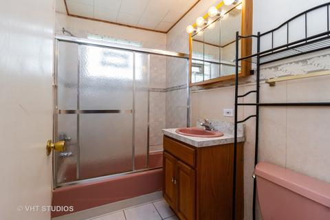 312 Windsor St, Park Forest, IL 60466 photo 8