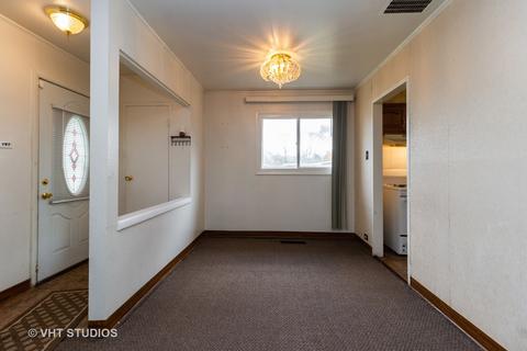 312 Windsor St, Park Forest, IL 60466 photo 2