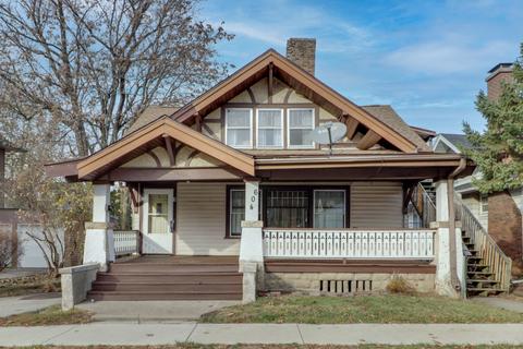 604 Emerson St, Bloomington, IL 61701 photo 2