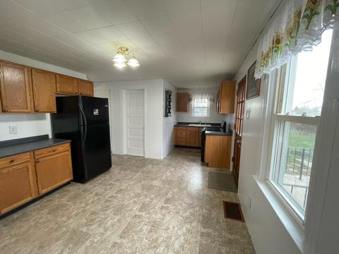 118 N Cedar St, Gardner, IL 60424 photo 7