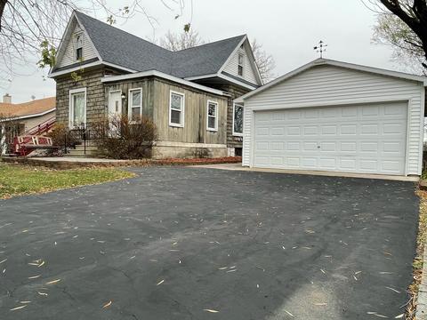 118 N Cedar St, Gardner, IL 60424 photo 1