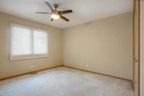 1795 Lakeview Dr #A, Wheeling, IL 60090 photo 10