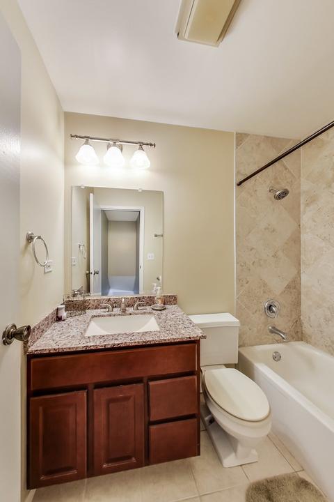 867 Cambridge Pl, Wheeling, IL 60090 photo 15