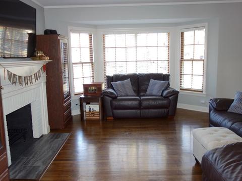 10026 S Artesian Ave, Chicago, IL 60655 photo 3