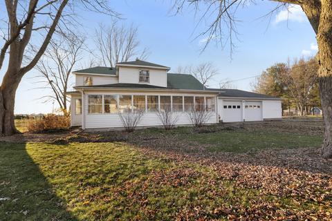 416 Roosevelt Rd, Bement, IL 61813 photo 1