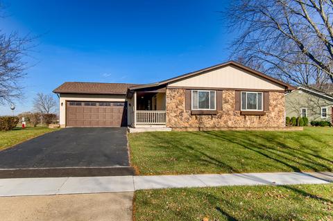 1400 Michael Ct, Hoffman Estates, IL 60192 photo 2