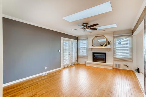 1400 Michael Ct, Hoffman Estates, IL 60192 photo 4
