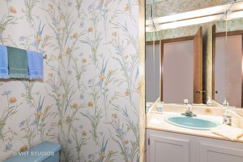 1930 Golfview Dr, Bartlett, IL 60103 photo 9