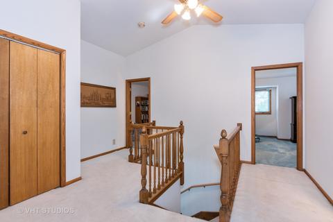 1930 Golfview Dr, Bartlett, IL 60103 photo 17