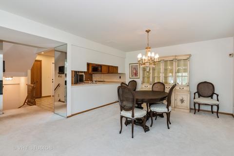 1930 Golfview Dr, Bartlett, IL 60103 photo 8