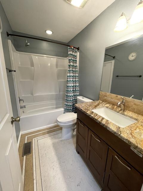 108 Raintree Ct, Aurora, IL 60504 photo 11