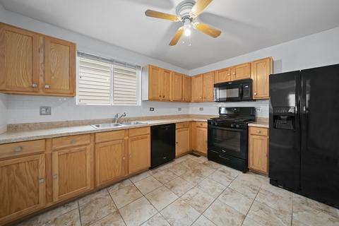 931 Symphony Dr, Aurora, IL 60504 photo 9
