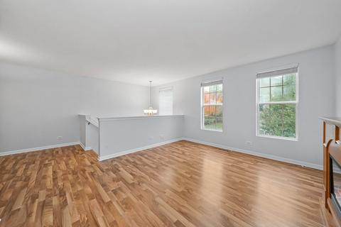 931 Symphony Dr, Aurora, IL 60504 photo 3