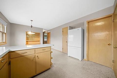 7542 Stickney Ave, Bridgeview, IL 60455 photo 15