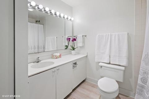 360 E Randolph St #1002, Chicago, IL 60602 photo 16