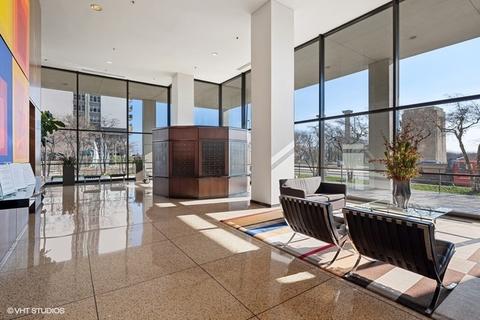 360 E Randolph St #1002, Chicago, IL 60602 photo 3