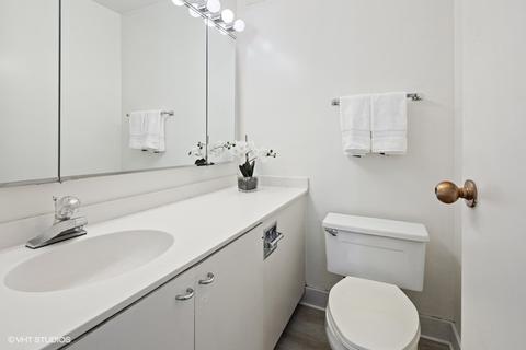 360 E Randolph St #1002, Chicago, IL 60602 photo 17