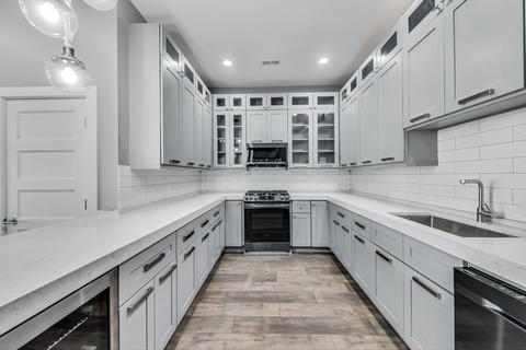 443 E 45th Pl #2, Chicago, IL 60653 photo 6