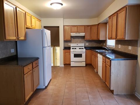 2279 182nd Pl, Lansing, IL 60438 photo 3