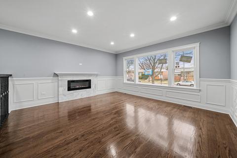 2251 E 93rd St, Chicago, IL 60617 photo 3