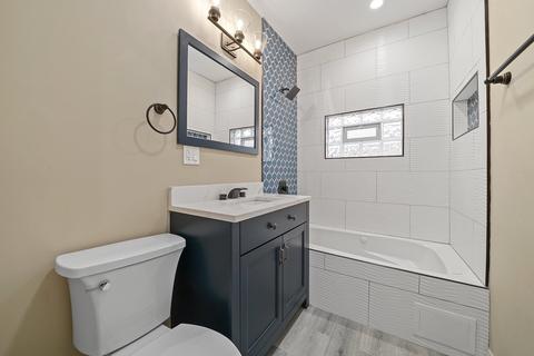 2251 E 93rd St, Chicago, IL 60617 photo 8