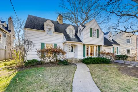 894 Pine St, Winnetka, IL 60093 photo 2