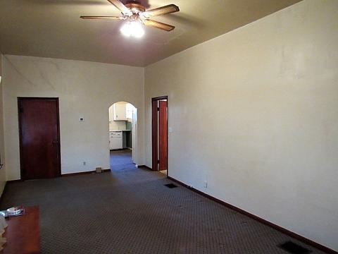 1129 E Main St, Clinton, IL 61727 photo 5