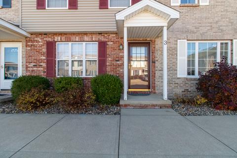 5 Andy Ct #3, Bloomington, IL 61704 photo 2
