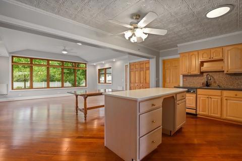 1650 Pierce Rd, Hoffman Estates, IL 60169 photo 3