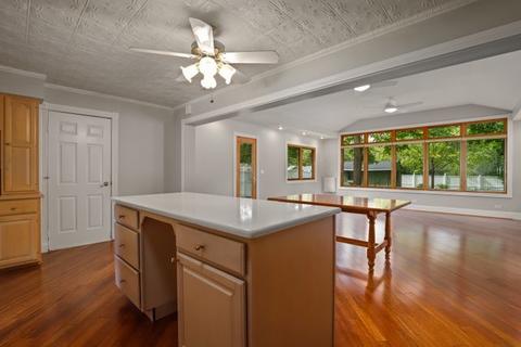 1650 Pierce Rd, Hoffman Estates, IL 60169 photo 12