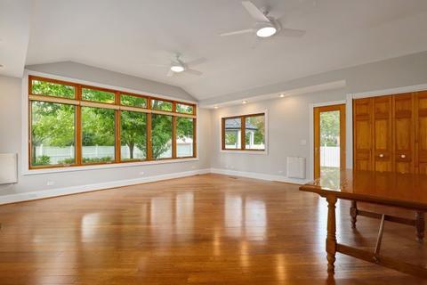 1650 Pierce Rd, Hoffman Estates, IL 60169 photo 4