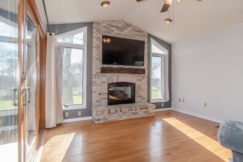 9883 Brisbin Rd, Morris, IL 60450 photo 13