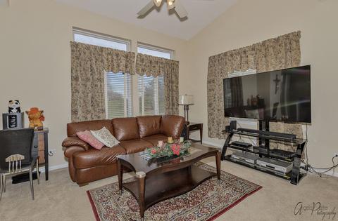 2019 Crooked Tree Ct, Mchenry, IL 60050 photo 12